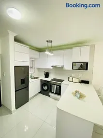 Pure Bliss Ocean Apartment - Image 2