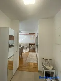 Apartman Sisters - Image 5