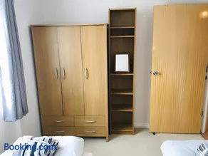Spacious 2-Bed Flat in Homerton House - Image 4