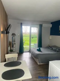 Studio 24 m2 - Hameaux de Camargue - village 9 - 13200 Arles - Image 3