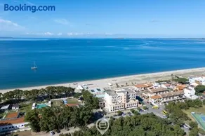 Estay - Pine & Sea Hideaway - Pool - AirCon - WiFi - Image 3
