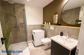 OrangeHome Design Apartment zwischen See & Zentrum - Image 3
