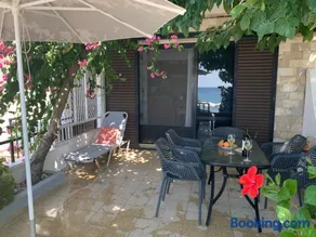 Haraki Beach House - Image 2