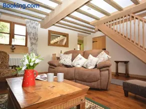 1 Bed in Lydney oc-37217 - Image 5