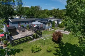 Groot hoek Chalet met Airco ,Wasmachine, Vaatwasser,Droger en luxe keuken en zwembad op camping! Immer Besser! - Image 1