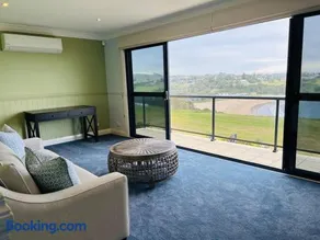 Kiama Ocean Retreat - Image 3