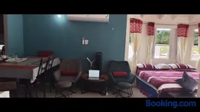 J Ochi ApartHotel - Image 1