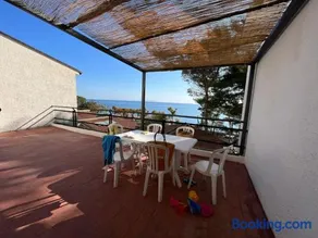 Testa di Monaco - Basic Beach Accommodations - Image 3