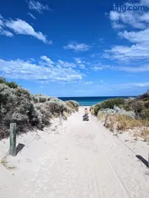 Golden Bay Beach House - Image 3