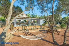 Louiza Apartments - Image 1