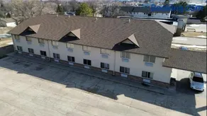 Cyclone Lodge - Image 1