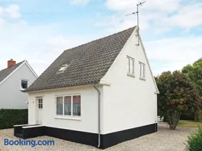 8 person holiday home in Bagenkop-By Traum - Image 3