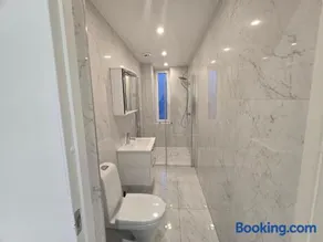Villa s - Image 2