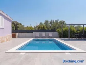 Holiday home Nancy with private swimming pool - Image 4