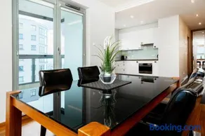 Warsaw Promenada Family Apartment by Noclegi Renters - Image 3