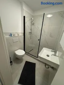 City-Krefeld Luxus 3 Zimmer Apartment mit Balkon - Image 3