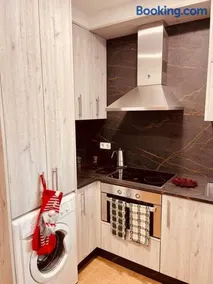 Apartamento céntrico y de diseño con parking - Image 4