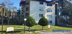 Fully Furnished, Beautiful, Spacious Two Bedroom Condo - Image 2
