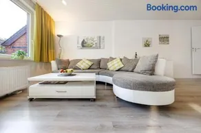 Ferienwohnung am Fährhafen - Image 1