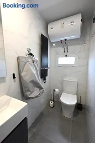 Victoria Apartment - Image 3