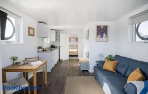 Sutton View - Image 2