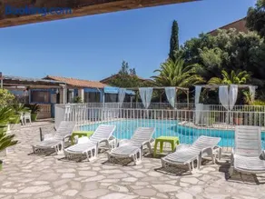 Maison charmante à Cogolin avec vue sur la mer et piscine - Image 2