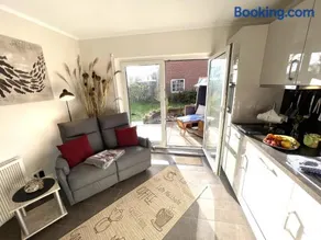 SEGELund - Zeit für uns- ruhige und sonnige Ferienwohnung mit Terrasse und Garten nahe Strand und Ostsee - Image 5