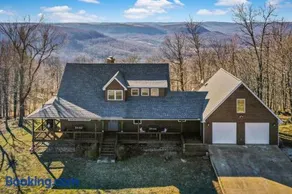 Ozark Retreat with Mountain Views Fire Pit & Deck - Image 3