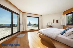 Waterfront Villa at La Réserve Ramatuelle - Image 3