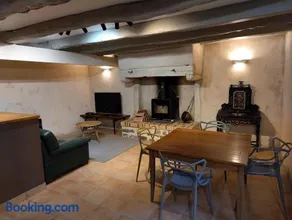 Petite Maison à côté de la Forêt de Rennes - Image 1