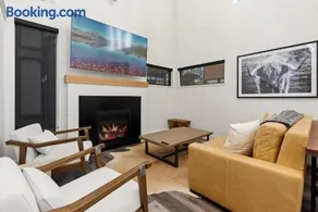 Quarry Chic Retreat - Image 1