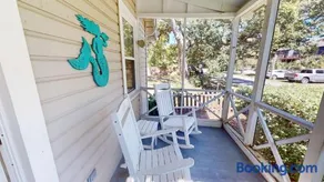 Sea Glass Cottage - Image 2