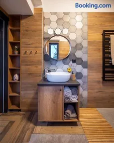 White Lotus Mini Loft House - Image 1