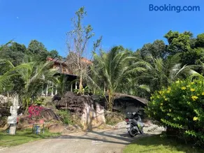 Ong Vinh House - Living Among Nature ! - Image 1