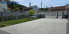Casa Bombinhas - Image 1