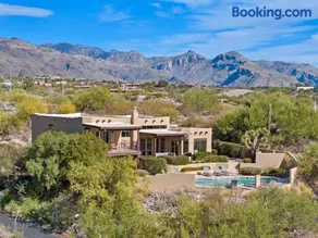 Foothills Oasis Heated PoolHotTub Stunning Views - Image 1