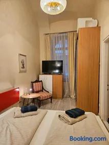 Walkway Apartment Deluxe - Image 2