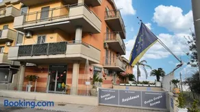 Costa Costa Rooms - Image 2