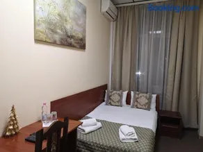 Orange Hotel - Image 2