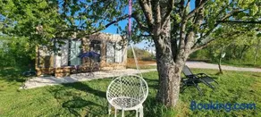 Gîte isolé avec terrasse - Image 1