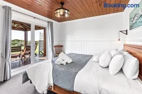 Apollo Bay Cottages- Sugarloaf - Image 1