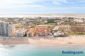Primera línea de playa, Terraza frente al mar, Parking - Image 3