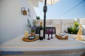 Figaro Traditional House - Image 2