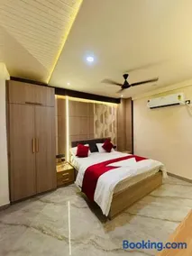 Hotel Townhouse - Image 2