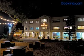 Royal Oshin Hotel - Image 5