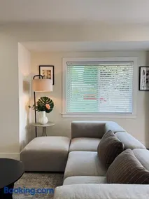 Cozy private room B in S Central LA - Image 3