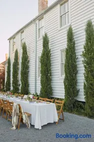 The Charlestonian - Image 5