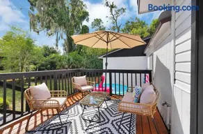 4BR l Stock Tank Pool l 2 King Beds l Murray Hill - Image 3