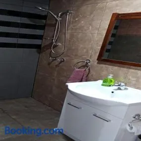 Dream Home - Image 3