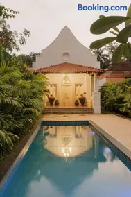 ELIVAAS Signature Maison 10 - Luxe 4 BHK Villa With Pvt Pool, Garden & Portuguese Charm - Image 1